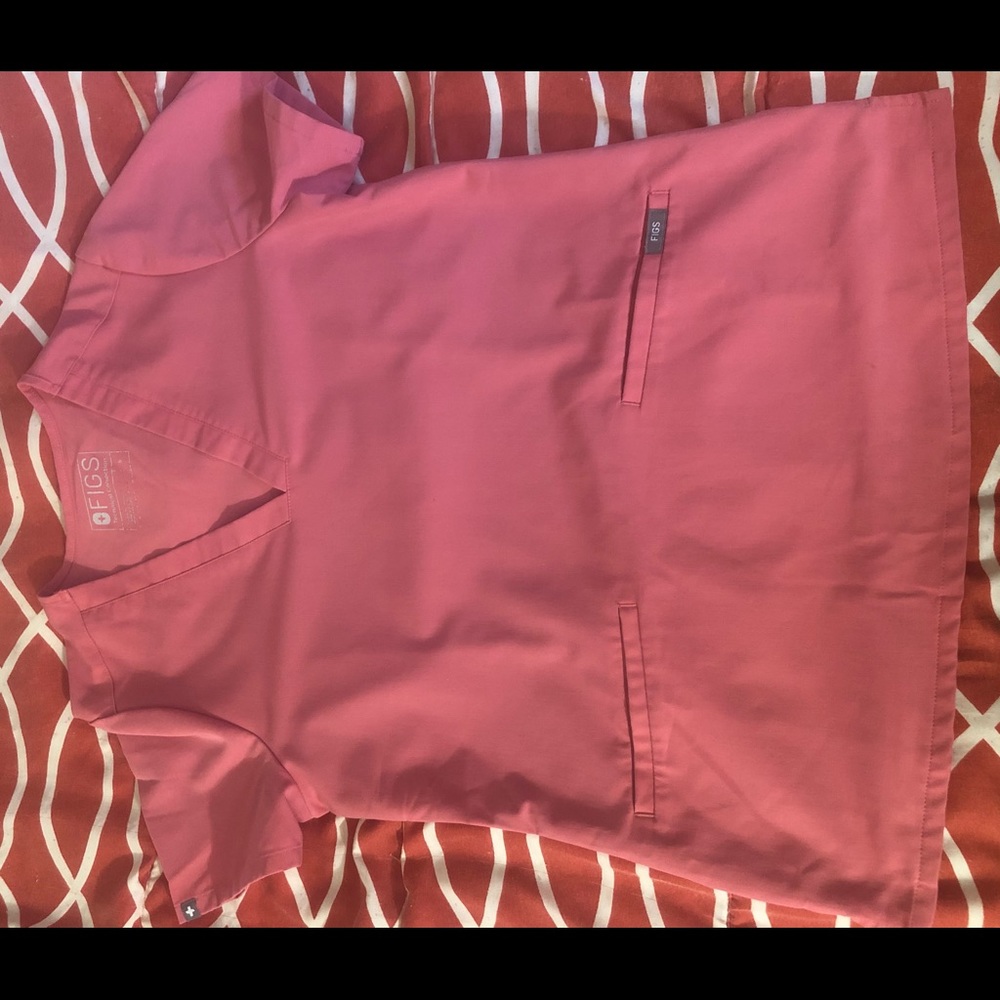 Figs Casma in Small - Hot Coral (Retired Color)